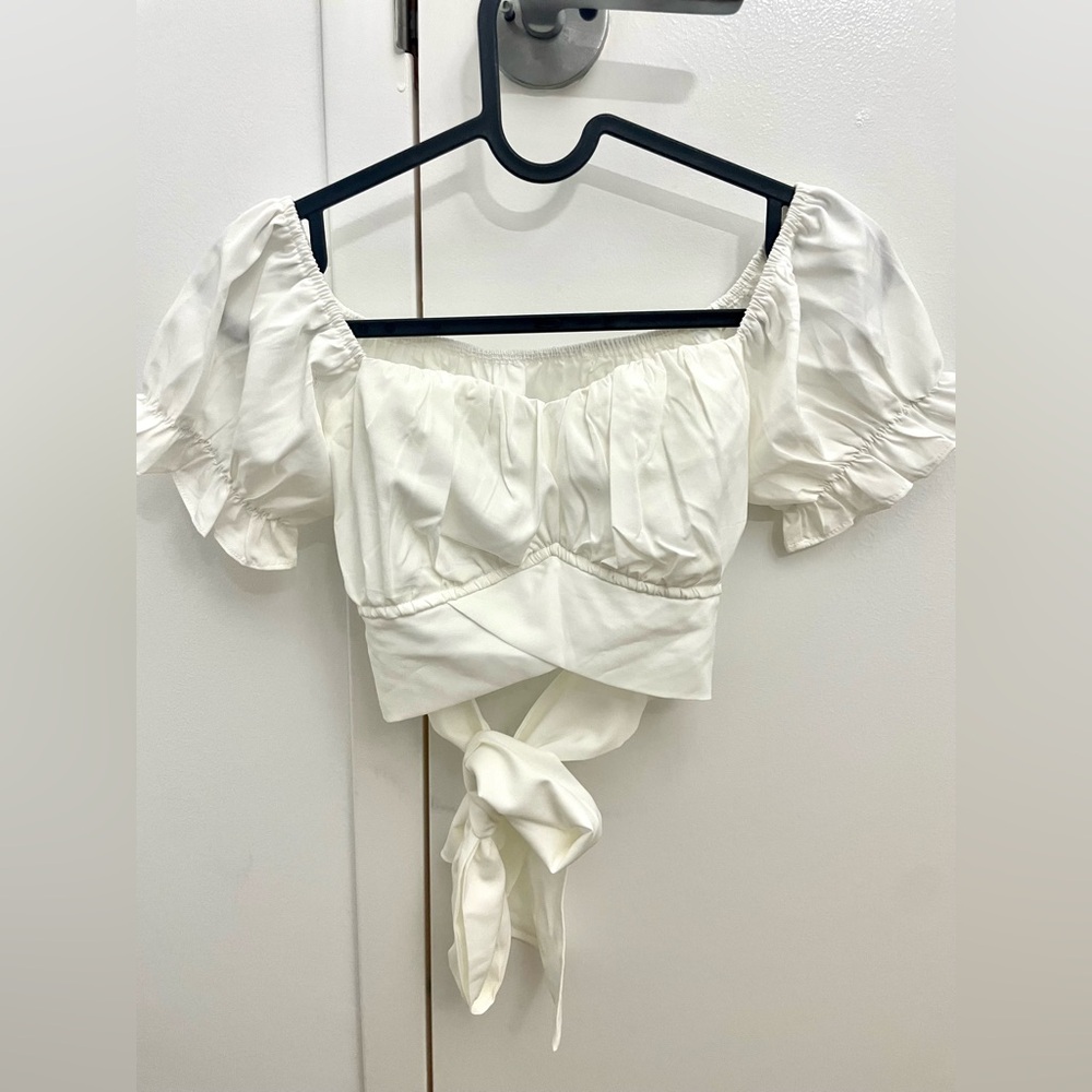 Lyaner white crop top